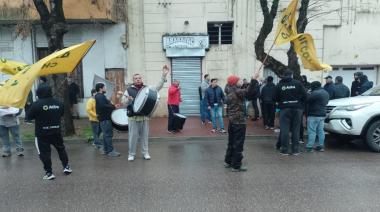 Fuerte reclamo gremial en Bragado por el cierre de la empresa Bragalac