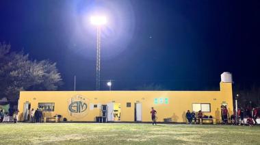 El Club Atlético Moctezuma estrenó las luces de su Polideportivo “Los Canarios”