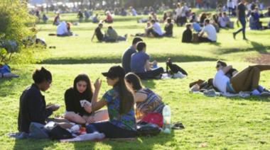 Tres de cada cuatro jóvenes del interior proyecta mudarse a grandes ciudades