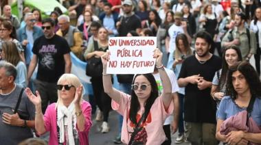Nueva marcha por el financiamiento universitario y contra el DNU 70/23