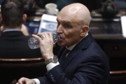 La UCA repudió a Espert por su ataque a Florencia Kirchner: "Se está muriendo la tolerancia"