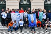 Emotivo recibimiento al ciclista Santiago Cerri tras su logro en Perú