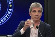 En medio de la tensión cambiaria, Caputo compartió un enigmático mensaje