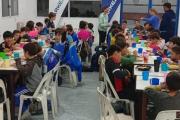 Club casarense impulsa un programa de cenas semanales para niños