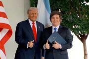 Donald Trump elogió el triunfo de La Libertad Avanza en las elecciones 2025 y dijo que EEUU ganó "mucho dinero"