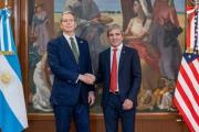 Bessent y Caputo comenzaron a discutir los detalles del salvataje financiero