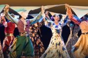 El Ballet Folklórico Nacional brilló en Carlos Casares ante una plaza colmada