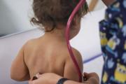 Salud publicó una nueva guía nacional para combatir el brote de coqueluche