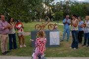 Cáncer infantil: se inauguró la “Bicicleta Dorada” en el Parque Municipal
