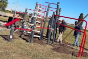 Pehuajó sumó nuevos aparatos de calistenia en el Acceso Kirchner