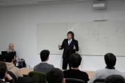 En pleno conflicto por financiamiento, Javier Milei brindó una charla en una universidad privada