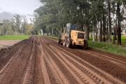 Avanzan los trabajos de reconstrucción de la colectora de la Ruta 5