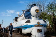Un berutense publicó el libro que rescata la historia de la locomotora argentina que asombró al mundo