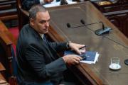 Adorni presentó su declaración jurada: dijo que tenía medio millón de dólares en negro antes de asumir