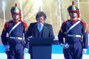 Milei respaldó a Adorni y reivindicó a Belgrano como “primer intelectual liberal”