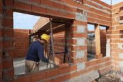 La industria y la construcción siguen en “modo serrucho” y no despegan