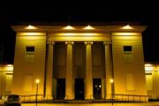Prevención del suicidio: la Municipalidad de Trenque Lauquen se tiñó de amarillo