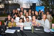 La Mateada Estudiantil 2026 reunió a jóvenes y familias en la Plaza Dardo Rocha