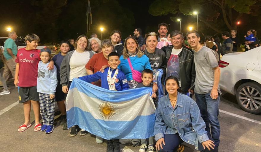 El sueño mundialista de Thiago Sosa necesita un último empujón solidario