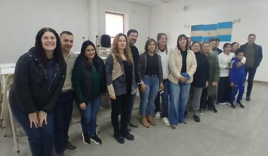 El Consejo Escolar entregó mobiliario para nueve establecimientos educativos